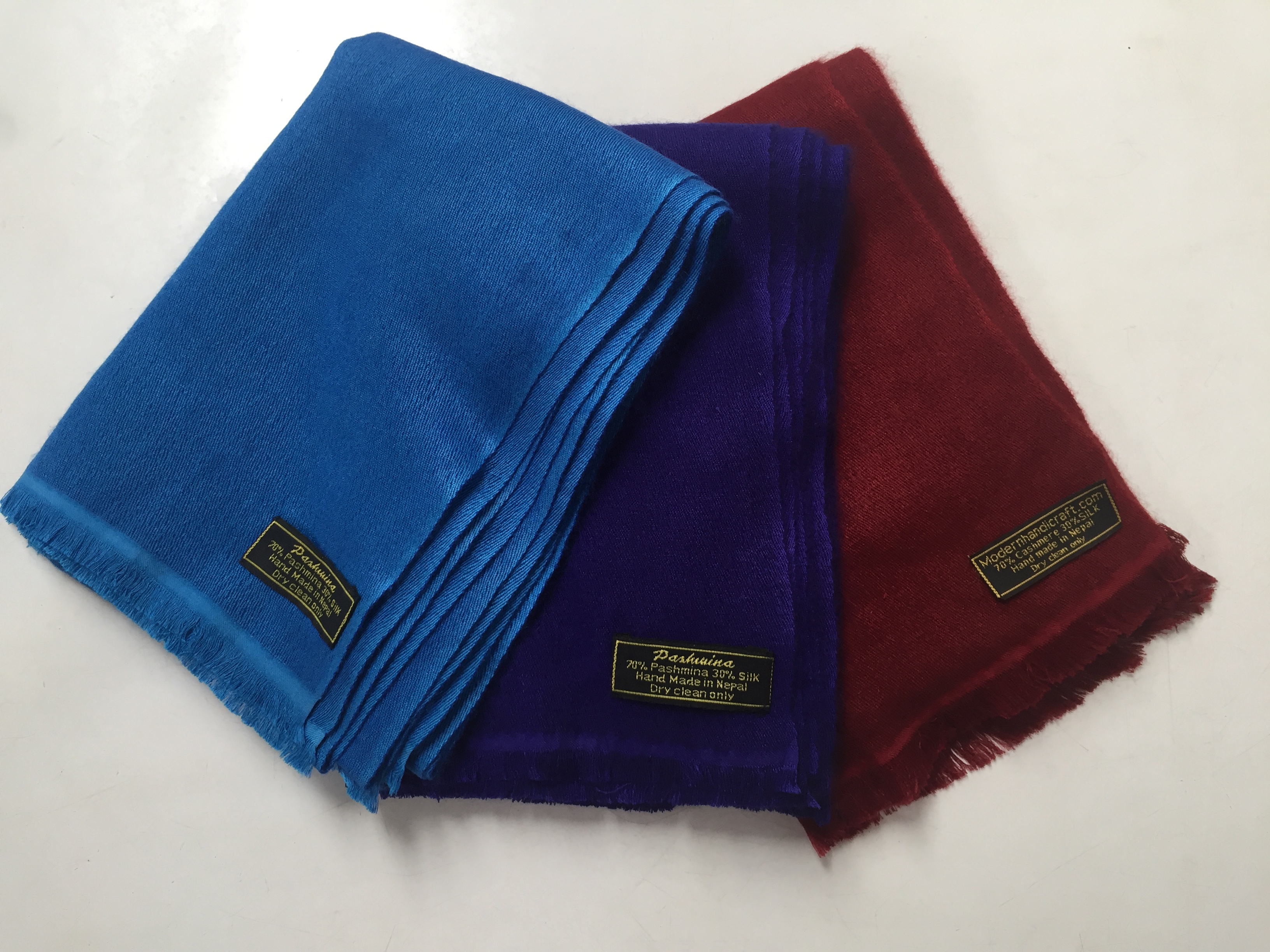 70% Pashmina 30% Silk Scarves